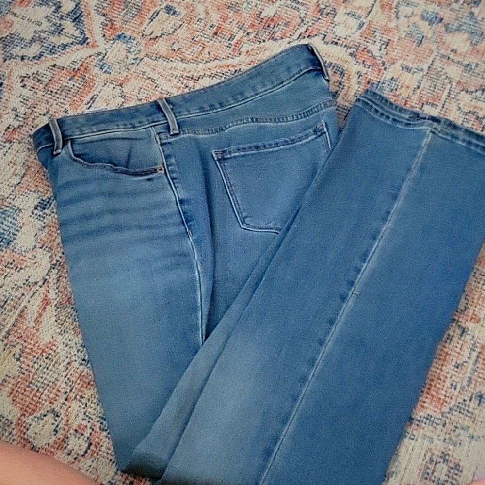 Boot cut jeans